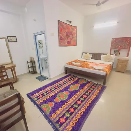 Bhavyam Heritage Guest House-3